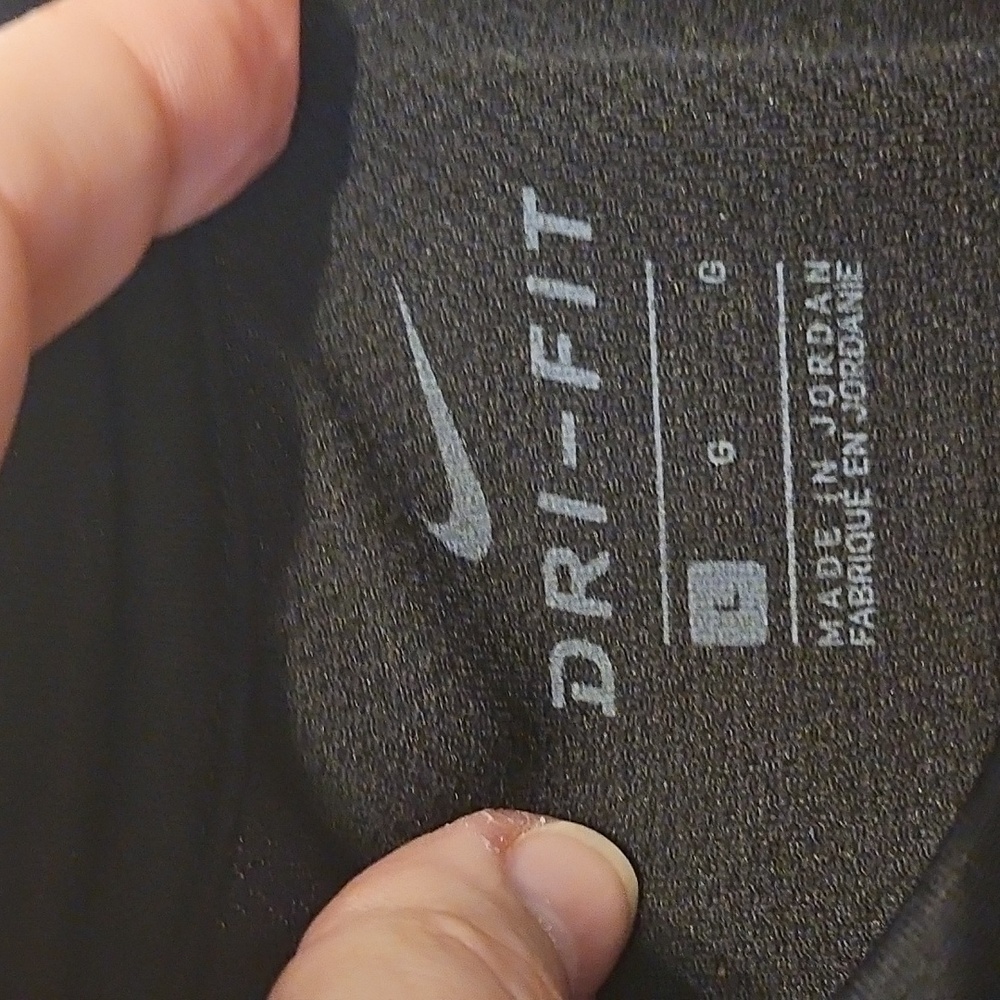 Nike Dri-Fit Tee with Logo - Picture 3 of 9